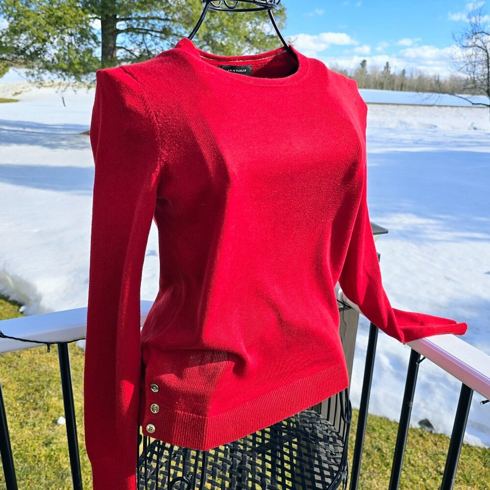 Ann Taylor red sweater, Gold button detail, size Small, EUC